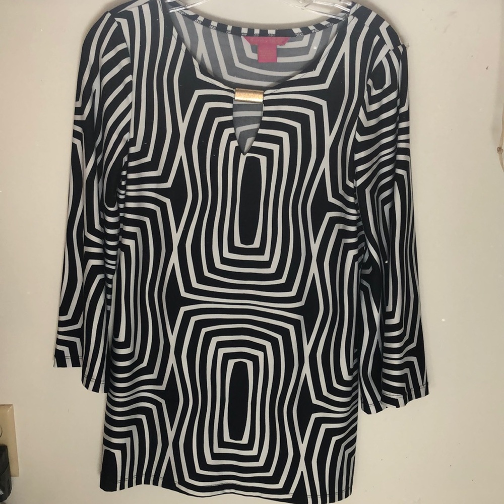 Black and white top
